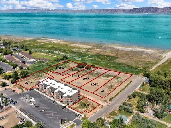 78 S Waters Edge Ln #6, Garden City, UT 84028