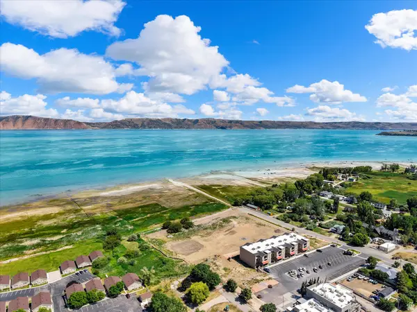 48 E 50 St S #7, Garden City, UT 84028