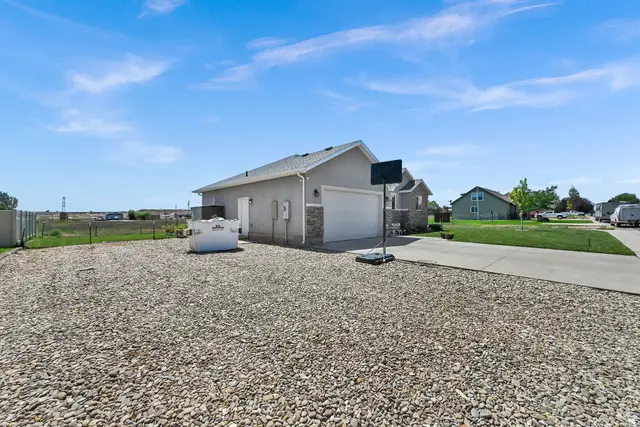 252 E 1875 S, Roosevelt, UT 84066 - #3