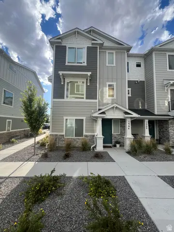 3984 N Aggie Dr #353, Eagle Mountain, UT 84005