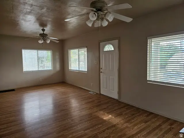 675 Edgehill Dr, Sunnyside, UT 84539 - #3