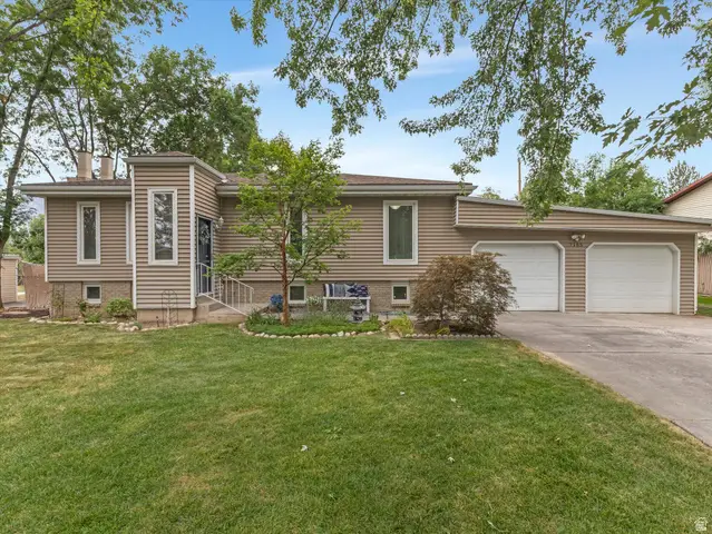 7155 S Brookhill Dr, Cottonwood Heights, UT 84121 - #1
