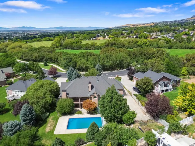 2508 Barker Pkwy, North Ogden, UT 84414 - #2