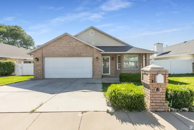4046 S 850 W, Riverdale, UT 84405 - #1