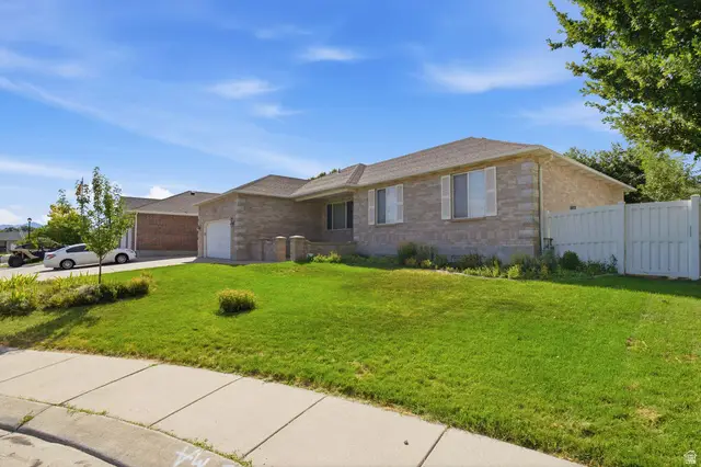 5371 W Fieldbury Cir S, West Valley City, UT 84120 - #3