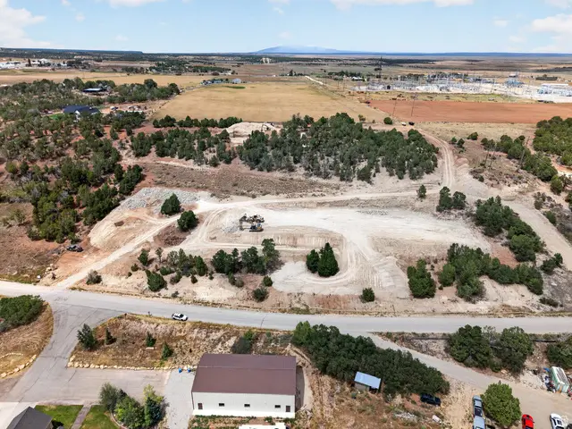 1217 E Clay Hill Dr #A, Monticello, UT 84535 - #3