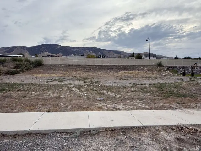 3521 S Garibaldi Way, Saratoga Springs, UT 84045 - #1