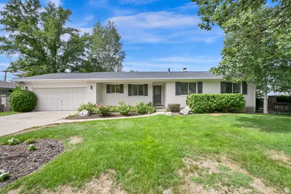 5714 S Laurelwood St, Holladay, UT 84121