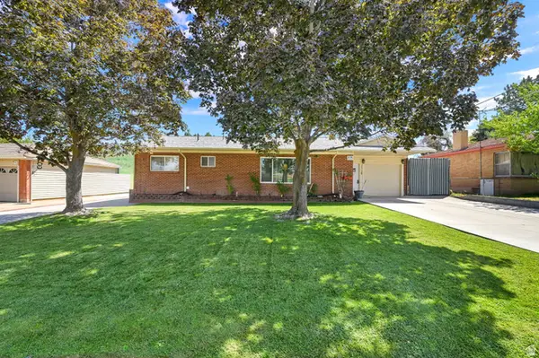 3876 S 2050 W, Roy, UT 84067