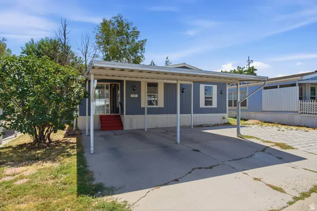1137 W Sierra Vista St S #205, West Valley City, UT 84119 - #2