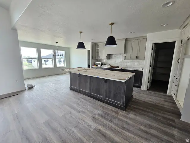 3663 W Richmond Dr #221, Taylor, UT 84401 - #3