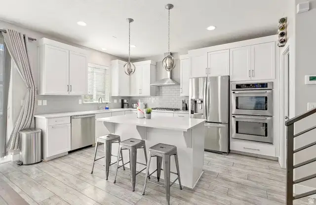 9721 S Fira Ln W, South Jordan, UT 84095 - #2