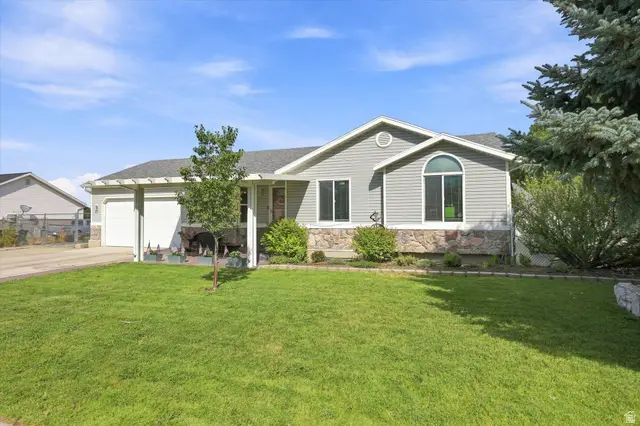 7215 S Galaxy Hill Rd, West Jordan, UT 84081 - #3