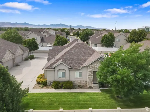 10797 S Wynview Ln, South Jordan, UT 84095 - #2