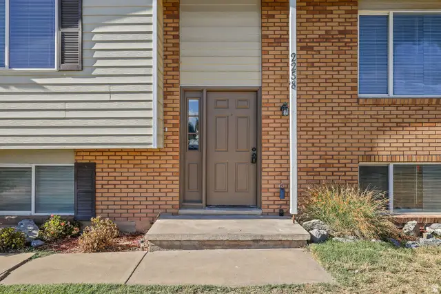 2258 W 2175 S, Syracuse, UT 84075 - #3