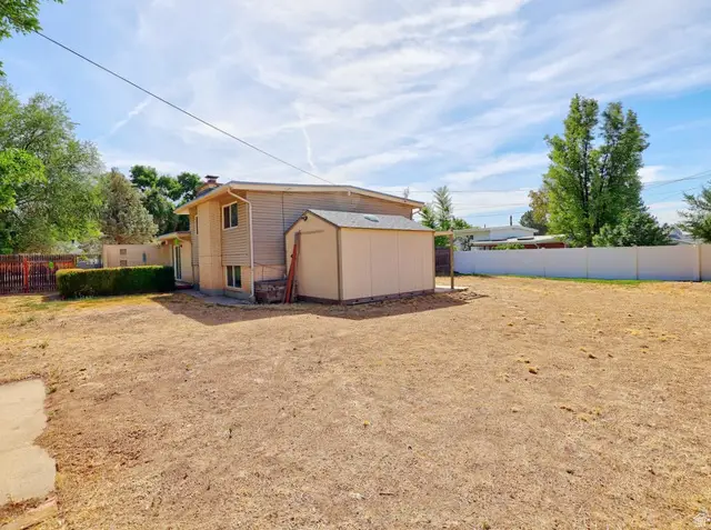 669 N Colonial St, Layton, UT 84041 - #3