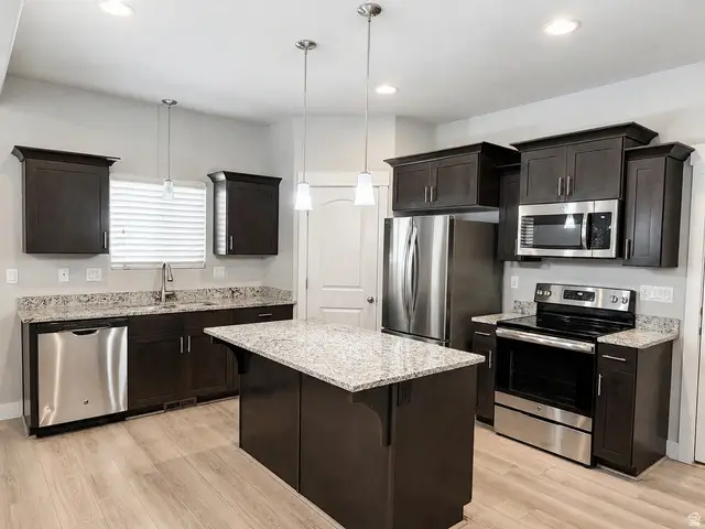 3834 E Cunninghill Dr, Eagle Mountain, UT 84005 - #2