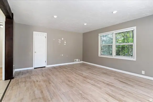 15 E Sylvia Dr, South Ogden, UT 84405 - #3