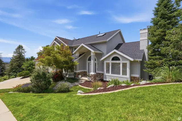 3439 E Canyon Cove Dr, Holladay, UT 84121 - #3