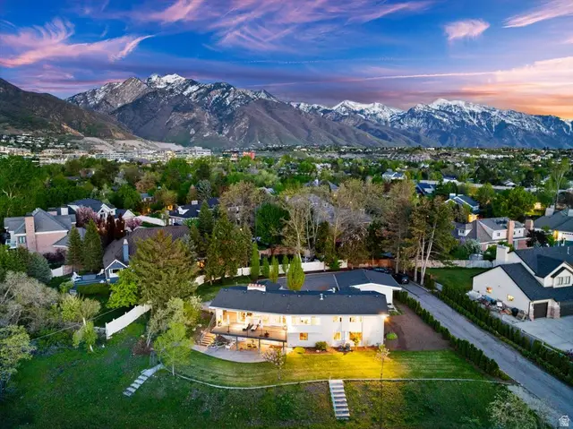 2424 E Oakcrest Ln, Holladay, UT 84121 - #1