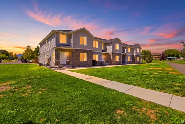 4504 N Frontier St, Eagle Mountain, UT 84005