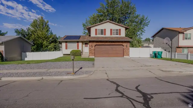 2611 N 1600 E, Layton, UT 84040 - #2