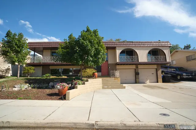 2546 E Campus Dr, Cottonwood Heights, UT 84121 - #3
