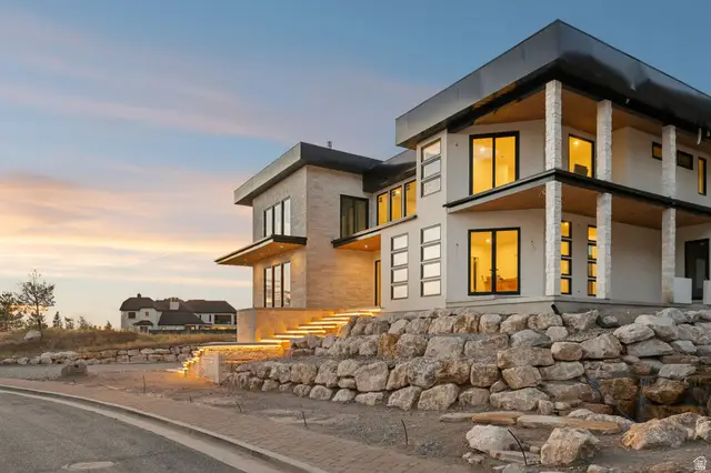 4029 E Canyon Estate Dr, Cottonwood Heights, UT 84121 - #3