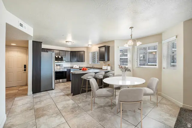 104 E Resaca Dr #E1, Sandy, UT 84070 - #2