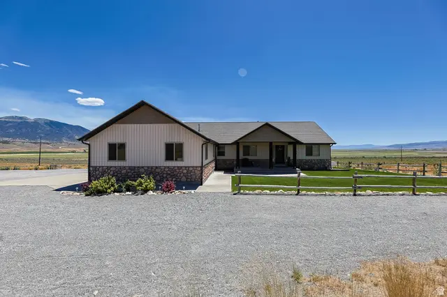 1263 W Silver Ave, Stockton, UT 84071 - #2