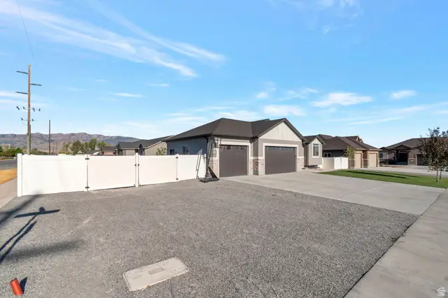 296 S Virginia Ln, Grantsville, UT 84029 - #3