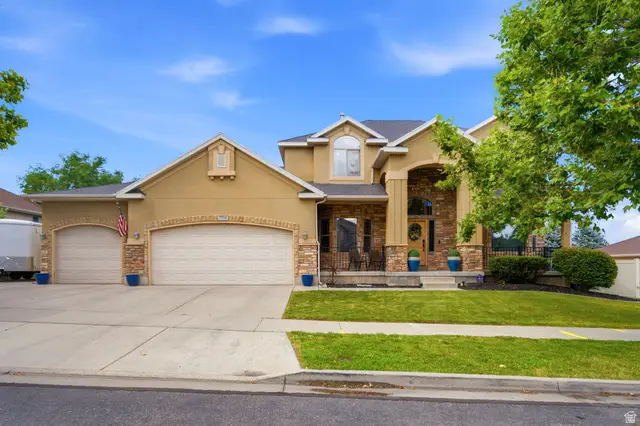 7334 W New Sycamore Dr, West Jordan, UT 84081 - #3