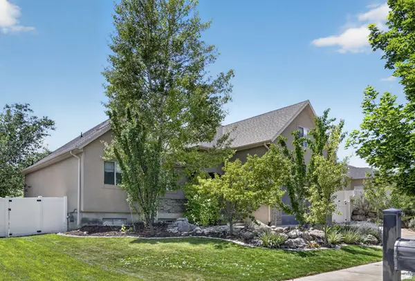 5853 W Whisper Rose Dr S, Herriman, UT 84096