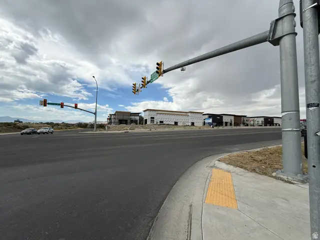 400 E Crossroads Blvd S, Saratoga Springs, UT 84045 - #3