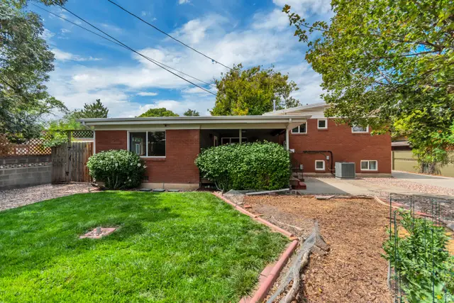 9297 S Sneddon Dr E, Sandy, UT 84070 - #2
