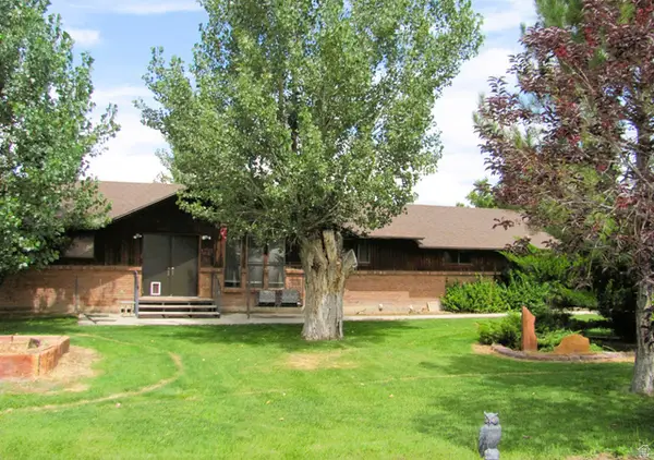 690 E 100 N, Wellington, UT 84542