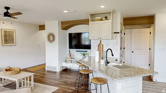 1207 Firefly Dr, Spanish Fork, UT 84660 - #3