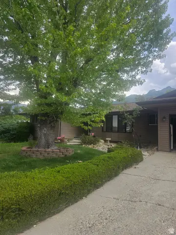 8671 S Tracy Dr #6, Sandy, UT 84093