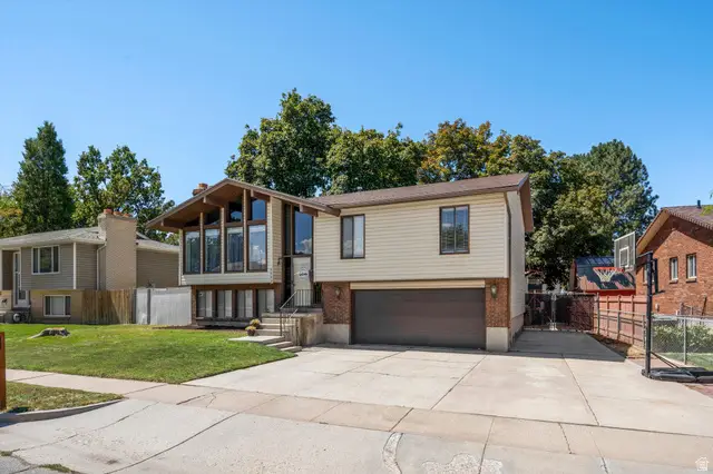 5521 S 2950 W, Roy, UT 84067 - #2