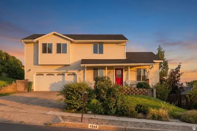 1542 E Granada Dr S, Sandy, UT 84093 - #1