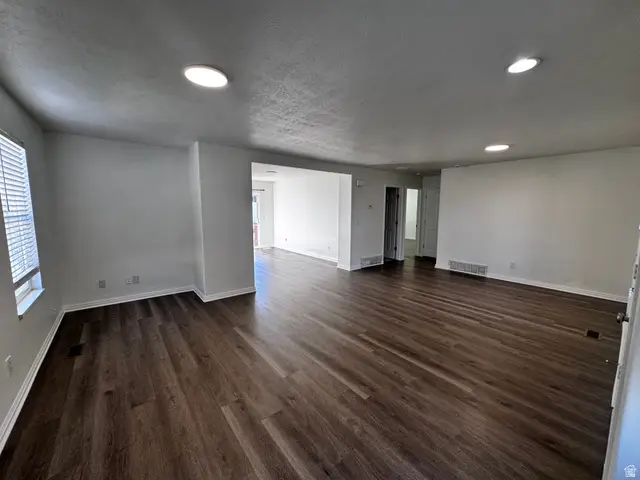6432 S High Bluff Dr, West Valley City, UT 84118 - #2