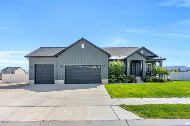 4822 N Canaan Peak Dr, Eagle Mountain, UT 84005 - #1