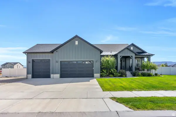 4822 N Canaan Peak Dr, Eagle Mountain, UT 84005