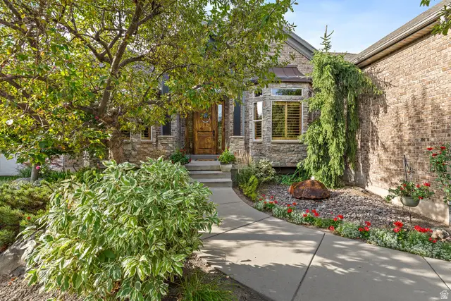 552 E Johns Way S, Sandy, UT 84070 - #1