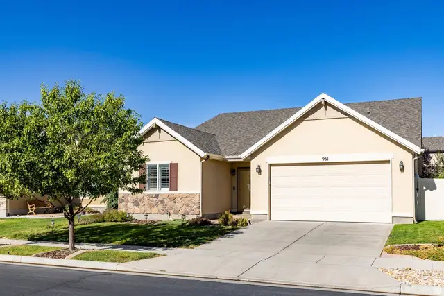 961 N Abbey Dr, North Salt Lake, UT 84054 - #1