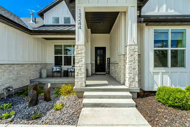 13244 S Lucky Dog Ln, Riverton, UT 84065 - #3