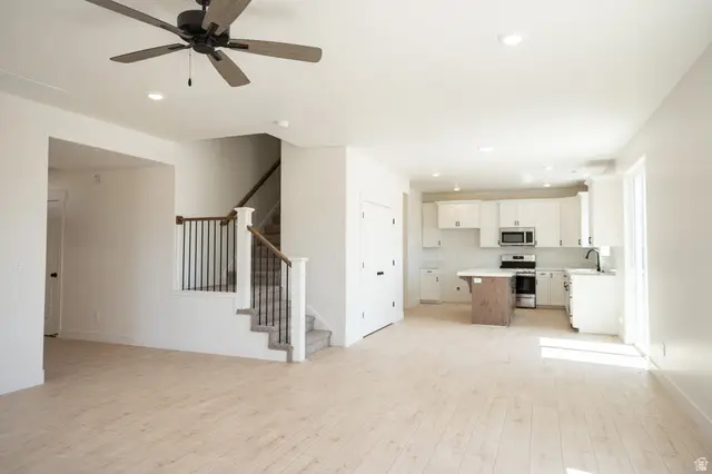513 W 1800 N, Harrisville, UT 84404 - #3