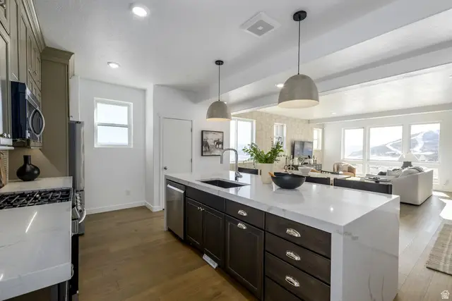 2034 W Pointe Dr, Heber City, UT 84032 - #3