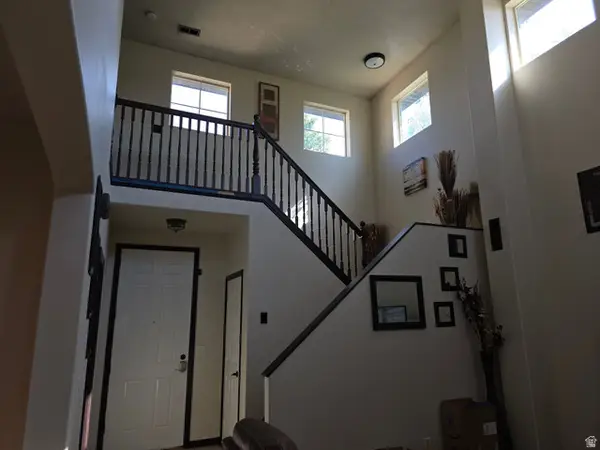 5937 W Maren Pl, West Jordan, UT 84081