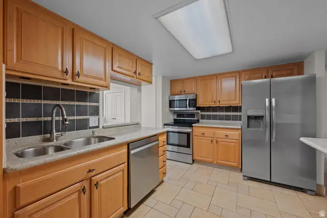 241 N Vine St W #805W, Salt Lake City, UT 84103 - #2